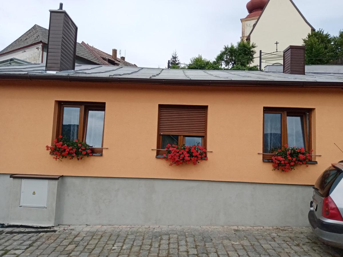 Apartman Pod Kostelem Strazov Dış mekan fotoğraf