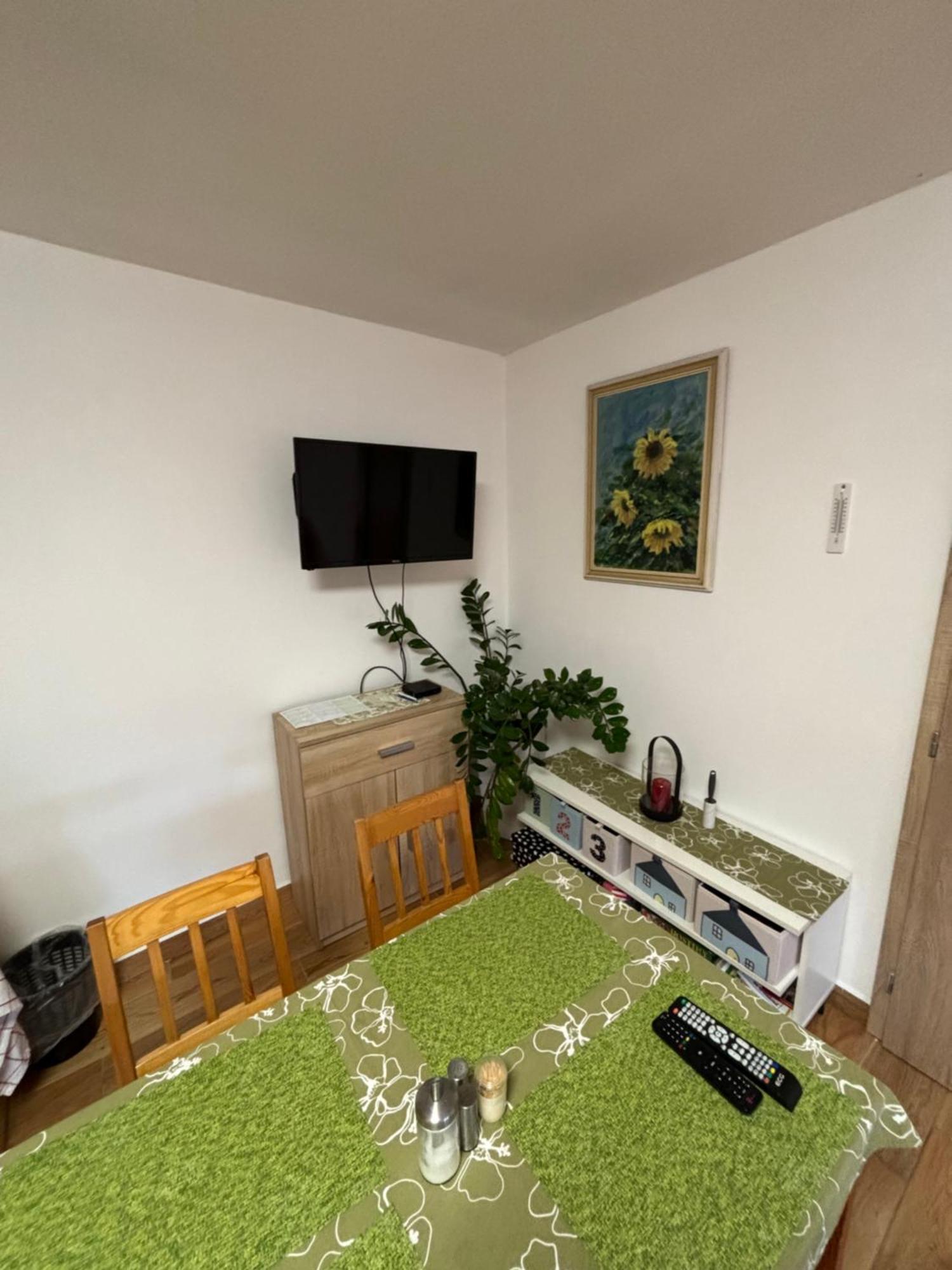 Apartman Pod Kostelem Strazov Dış mekan fotoğraf